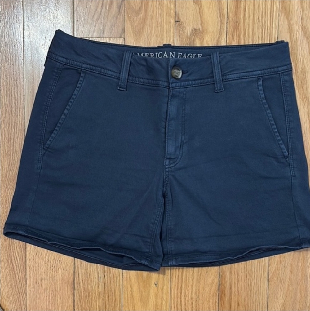 American Eagle Super Stretch Blue Wash Classic Shorts Size 6